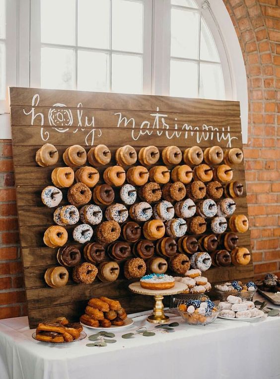 20 Adorable Wedding Donut Bar Ideas 2023