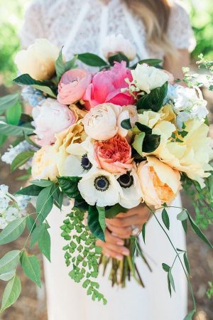 Wedding Flower: 20 Anemone Wedding Bouquets | Roses & Rings