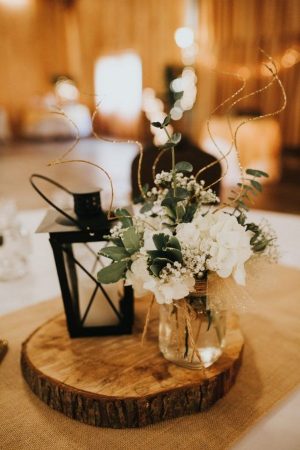 20 Rustic Tree Stump Wedding Centerpieces 2024 | R&R