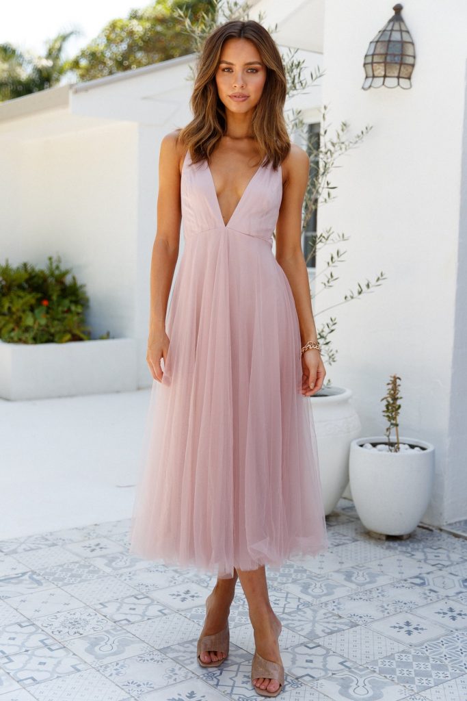 Top 40 Spring Wedding Guest Dresses 2024 Roses Rings